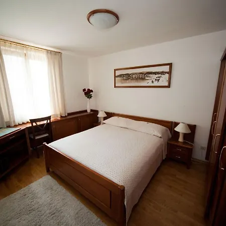 Rustikales Nur 80 Meter Zum Mit Meerblick, Waschmaschine, Klima * Crikvenica