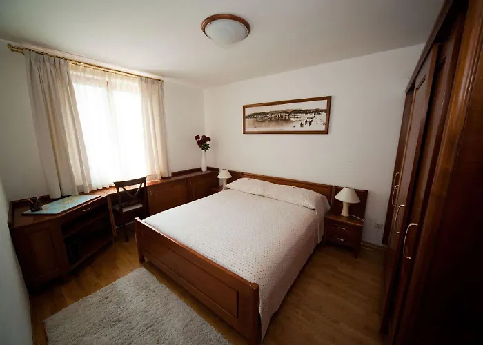 Rustikales Nur 80 Meter Zum Mit Meerblick, Waschmaschine, Klima * Crikvenica