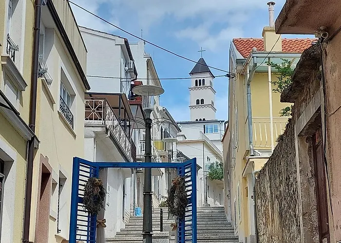Rustikales Nur 80 Meter Zum Mit Meerblick, Waschmaschine, Klima Crikvenica