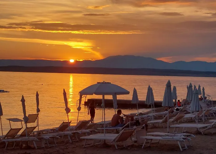 Rustikales Nur 80 Meter Zum Mit Meerblick, Waschmaschine, Klima Lägenhet Crikvenica
